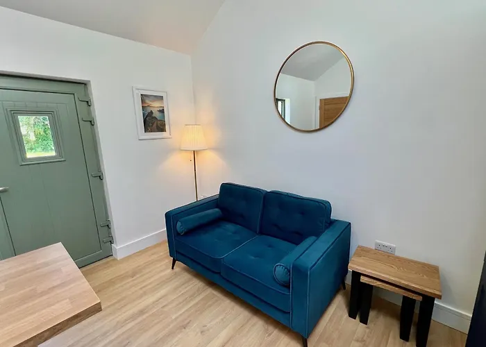 The Swallow's Nest Daire *